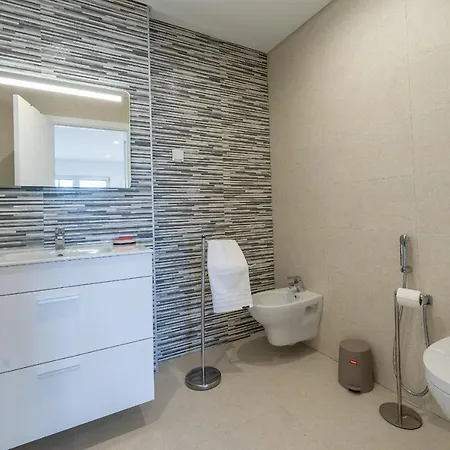 T2 Elia Apartment