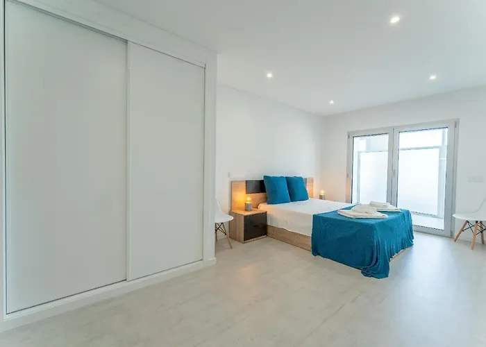 T2 Elia Apartament *